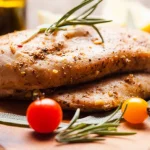 bakad-kycklingfile-pa-en-grapefruktkudde-ett-originalrecept.webp.webp